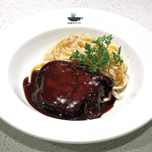 俺のフレンチ・イタリアン大宮_牛タンの赤ワイン煮込みとフェットチーネ