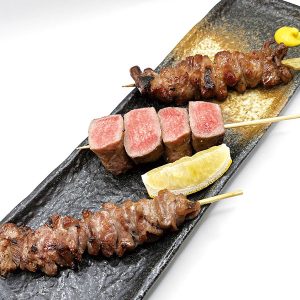 俺の割烹やきとり銀座9丁目_牛タン串三種盛り合わせ