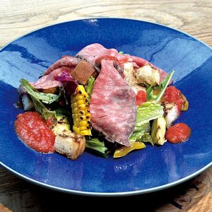 俺のイタリアン心斎橋_松阪牛ローストビーフと夏野菜のパンツァネッラ