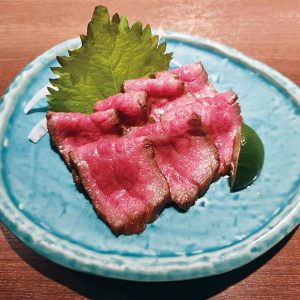 俺の割烹炉ばた新宿_松阪牛の肉刺し(低温調理) 山葵醤油