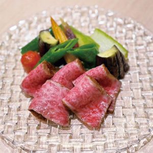 俺の割烹銀座本店_松阪牛ローストビーフ 夏野菜と共に