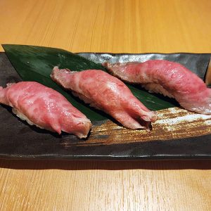 俺の割烹(各店)_松阪牛の肉寿司 3貫