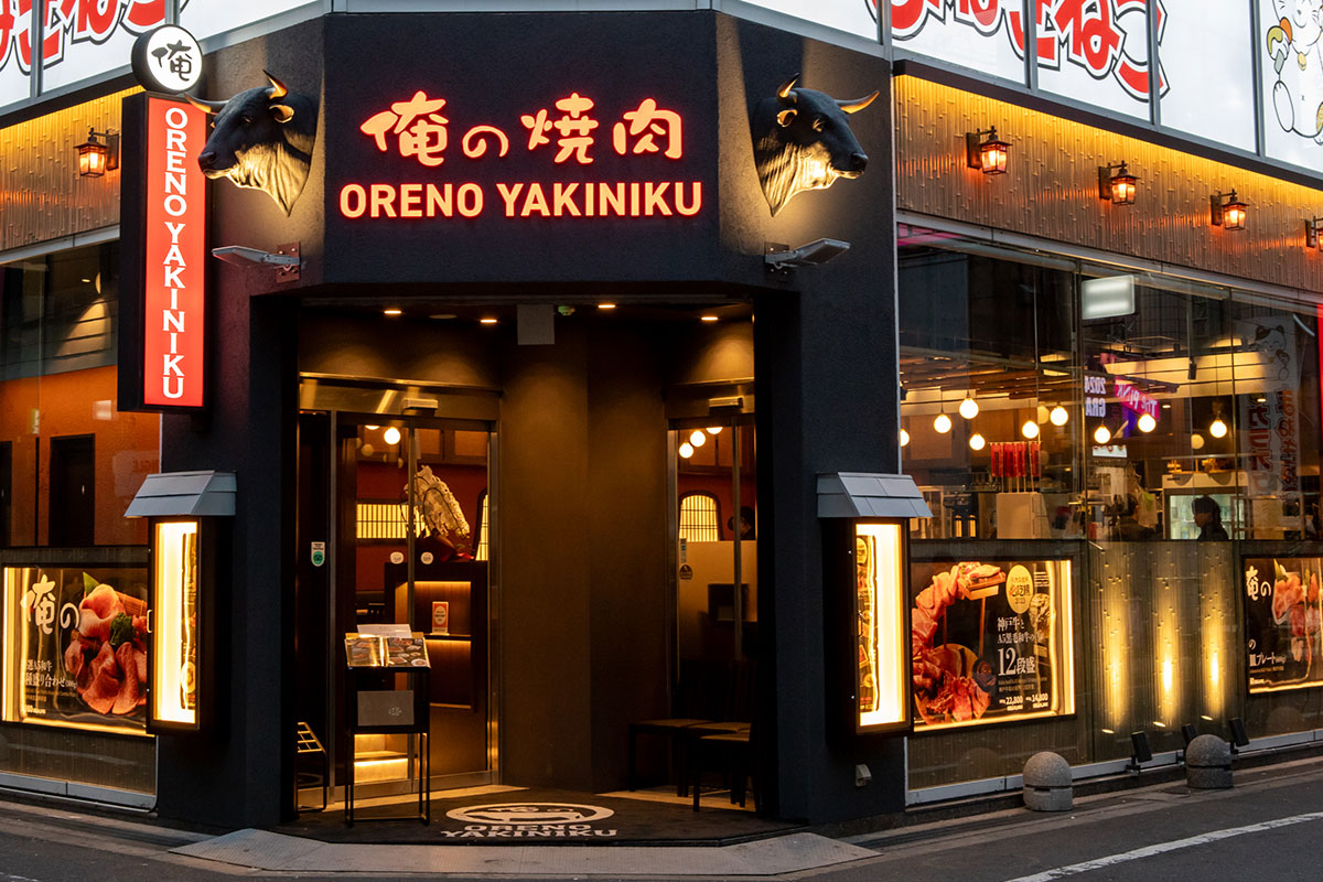 FRP うし オブジェ 店舗什器 看板 人形 焼き肉 肉屋 レストラン 飲食店 俺の焼肉 心斎橋 | 俺の株式会社